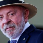 Lula janta com 16 empresários no Alvorada a um mês da eleição
